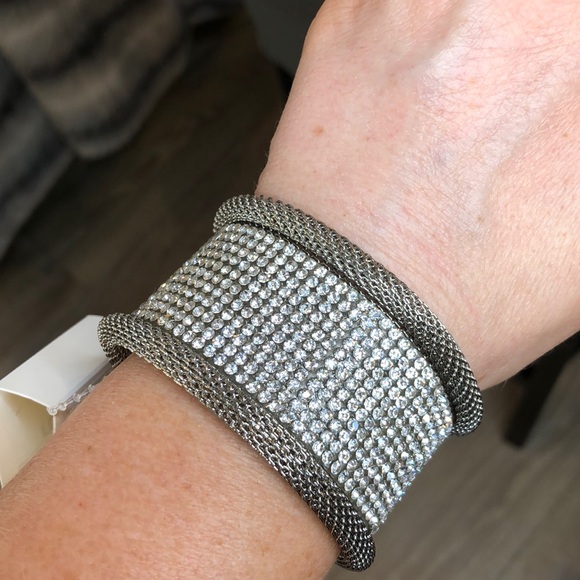 New sparkly and metal cuff - Picture 4 of 5